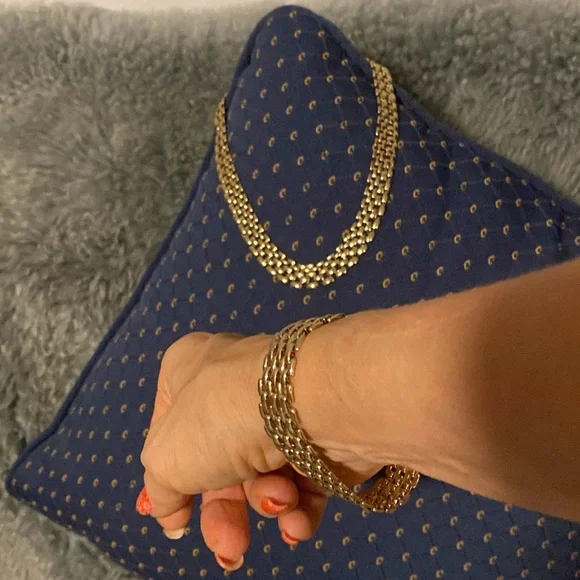 Jewelry necklace and bracelet. Perfect condition - Picture 5 of 7